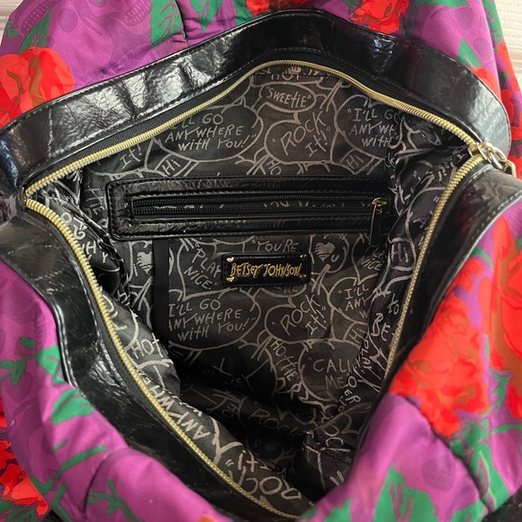 Betsey Johnson Purple skulls and roses 90s Y2k studded hobo handbag HTF RARE - Picture 14 of 15